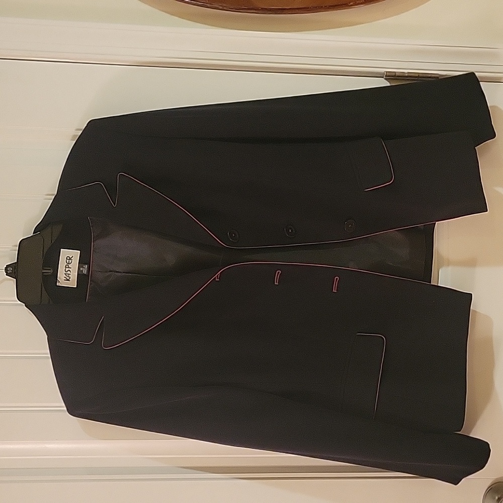 Ladies Casual Blazer- Kasper, Black and white, and Red Braiding. Sz 14